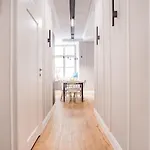 At Krakow By Mb Apartments Apartmán