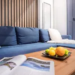 아파트 At Krakow By Mb Apartments *