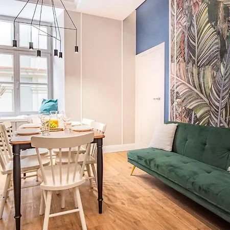 At Apartmán