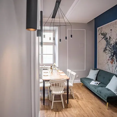 Apartman At *