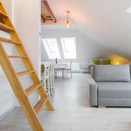 At Apartmán