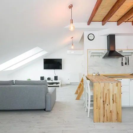At Apartmán