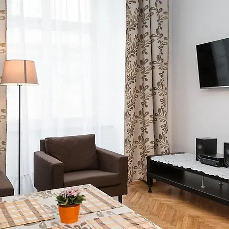 At Apartmán